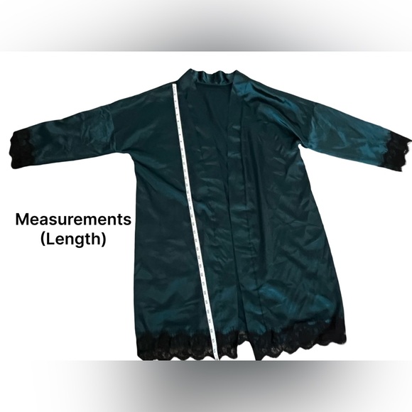 Elegant Forest Green and Lace Trim Kimono Robe. Size Large. Good Condition. - Picture 5 of 6